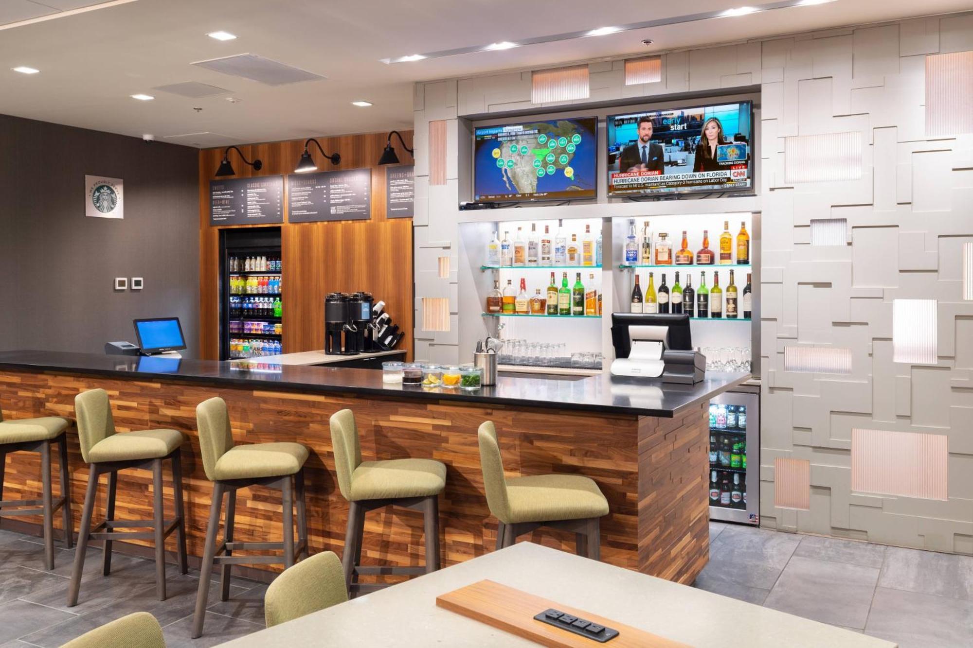 Hotel Courtyard By Marriott