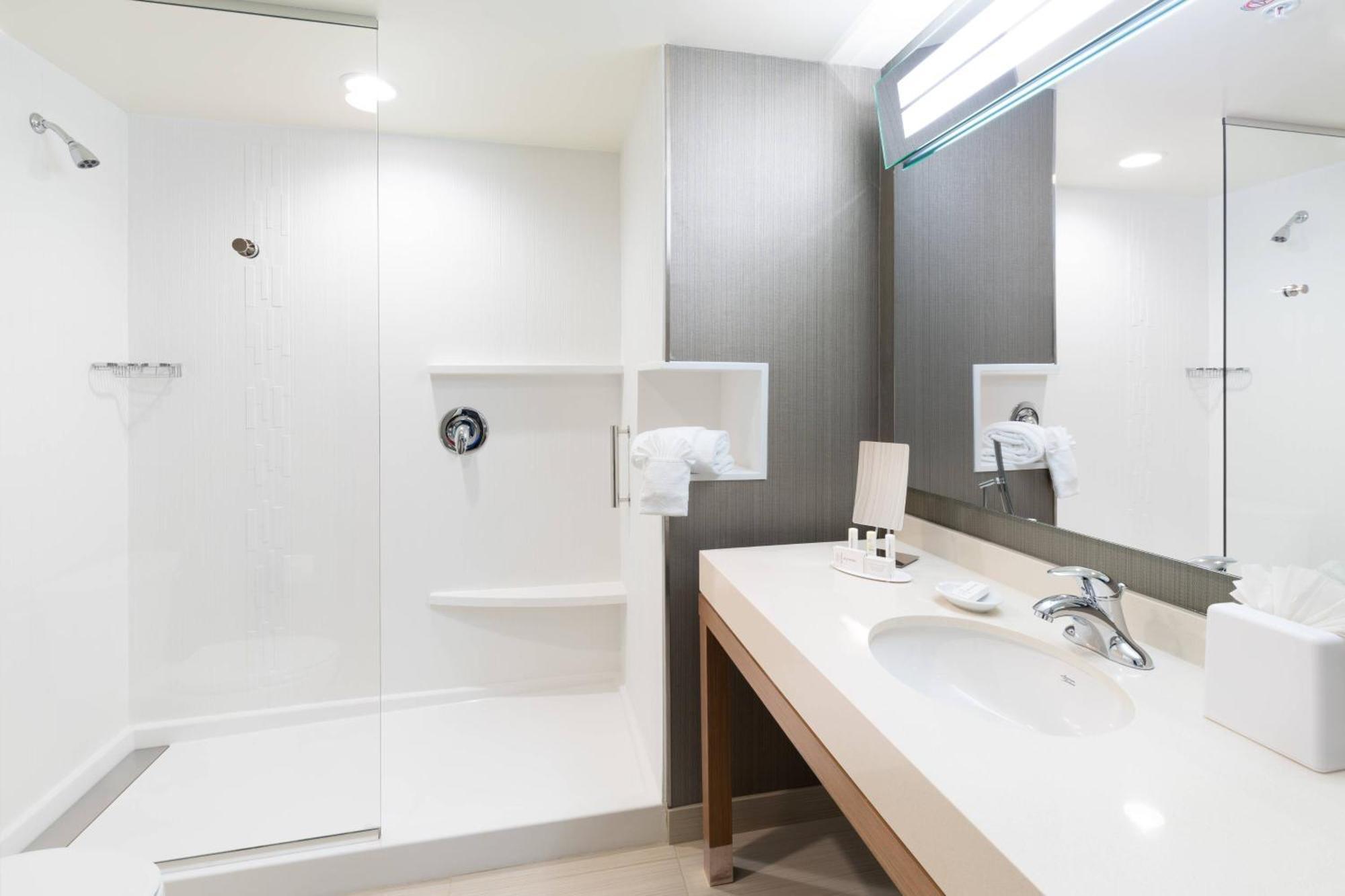 Courtyard By Marriott 3*